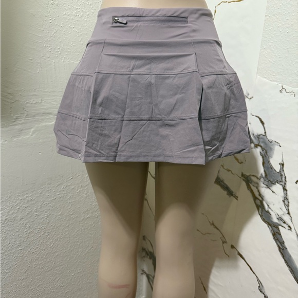 Lulumelon skirt size 6 new purple lilac color - Picture 5 of 7